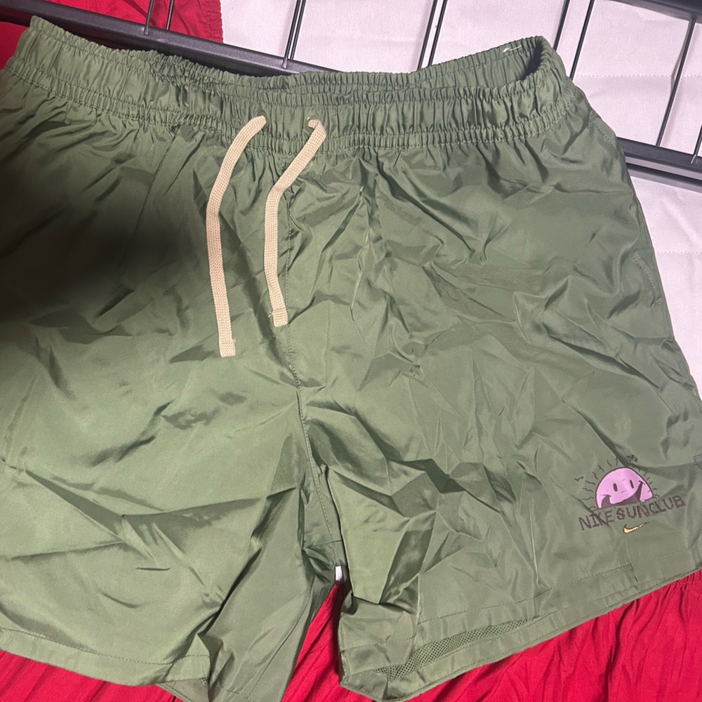 Nike Happy Day shorts
